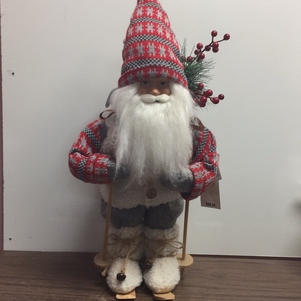 NEW Holiday Lane Sparkle & Shine Skiing Gnome